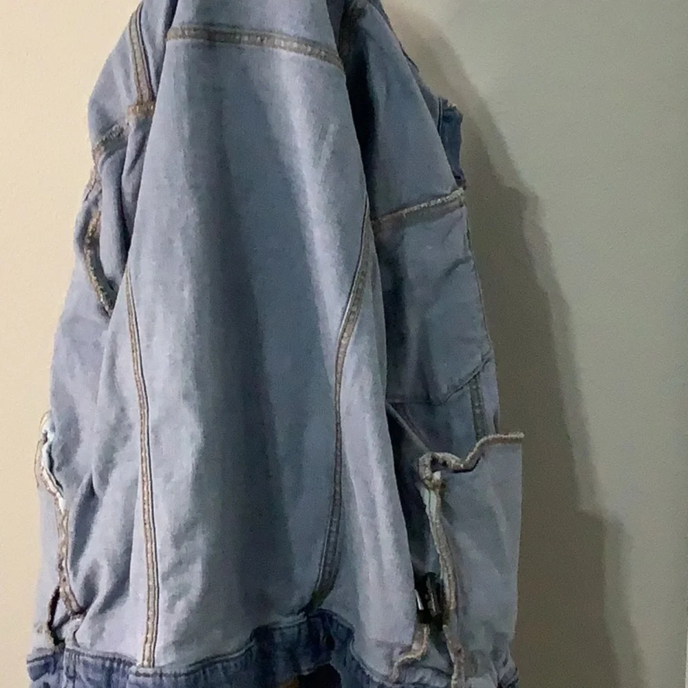 Retrofit Light Blue Denim Jacket - Picture 9 of 13
